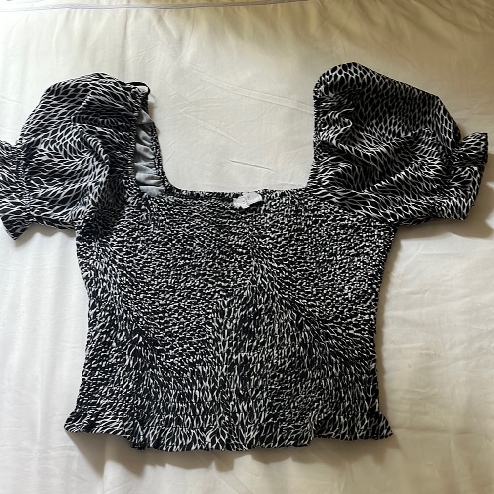 Black Zebra print top